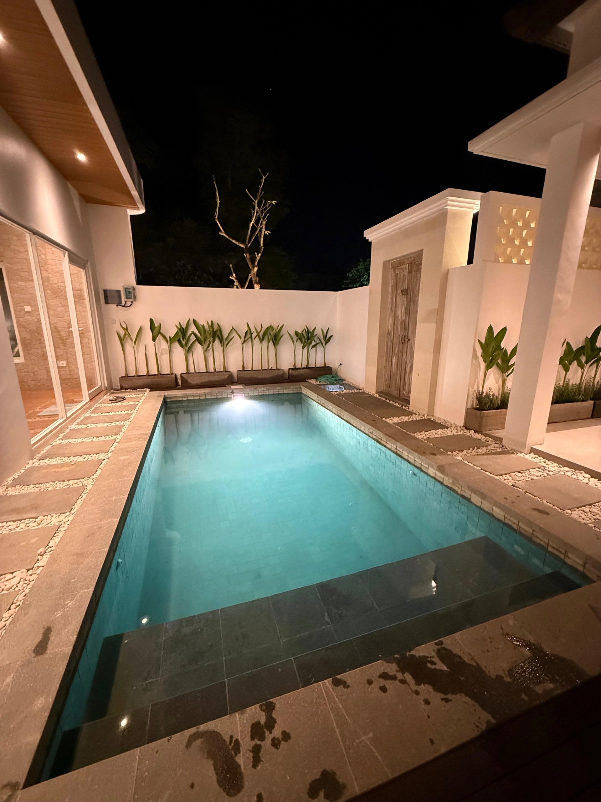 2 Bedrooms Villa Uluwatu The Richardson Korji Terrace Pecatu Ungasan, 2-bed villa for rent in Uluwatu – photo 3 of 15