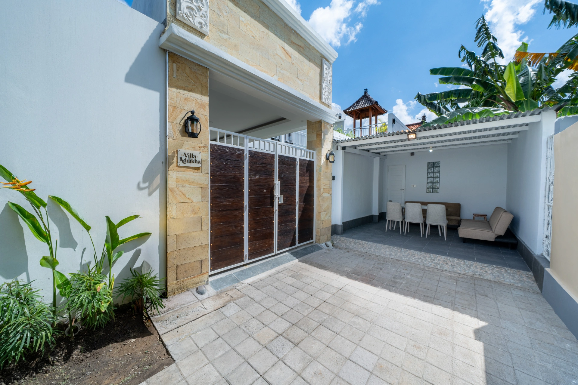 Addhika - Rooftop Terrace Villa with Pool, Berawa, 3-bed villa for rent in Pererenan – photo 8 of 15