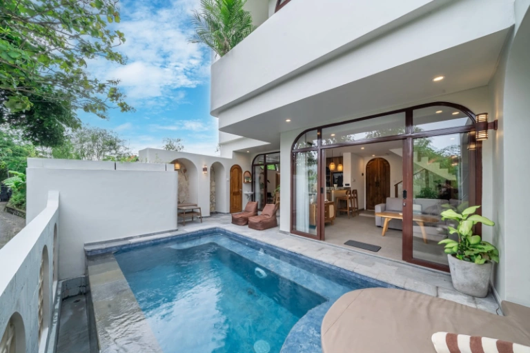 3BR Pool Villa • Rooftop • 5 Min to Batu Bolong, 3-bed villa for rent in Pererenan – photo 12 of 15