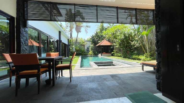 4BR Villa with Big Garden at Umalas for Annual Rental with Monthly Payment., 4-bed villa for rent in Canggu – photo 14 of 15