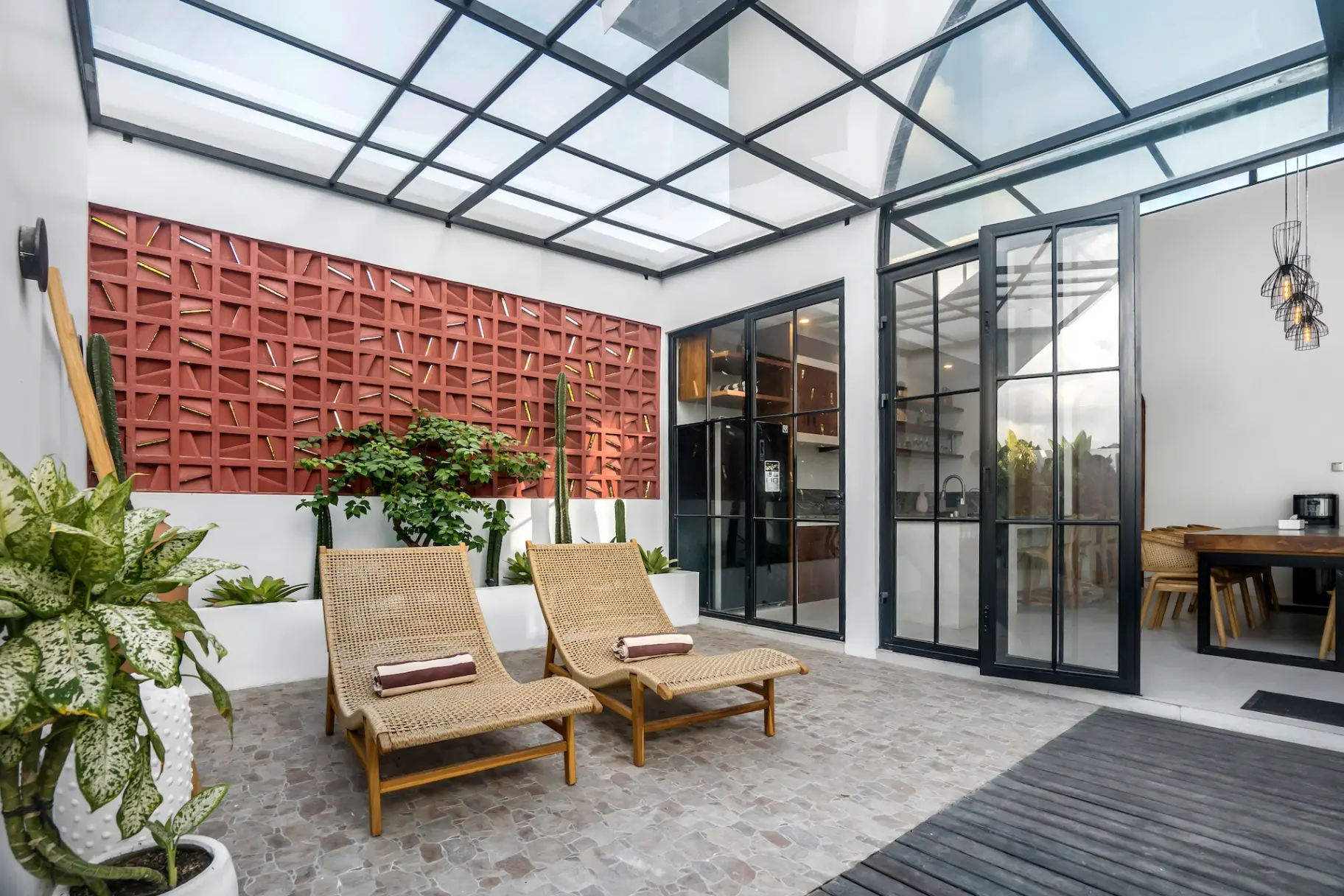 Villa Casa Copper - Tropical Luxury 3BR Pool Villa in the heart Canggu, 3-bed villa for rent in Canggu – photo 14 of 15
