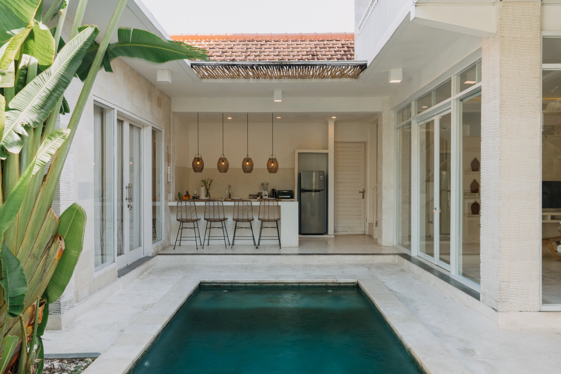 Luxury 3 Bedroom Villa In Canggu Bali, Location Strategic, 3-bed villa for rent in Canggu – photo 7 of 9