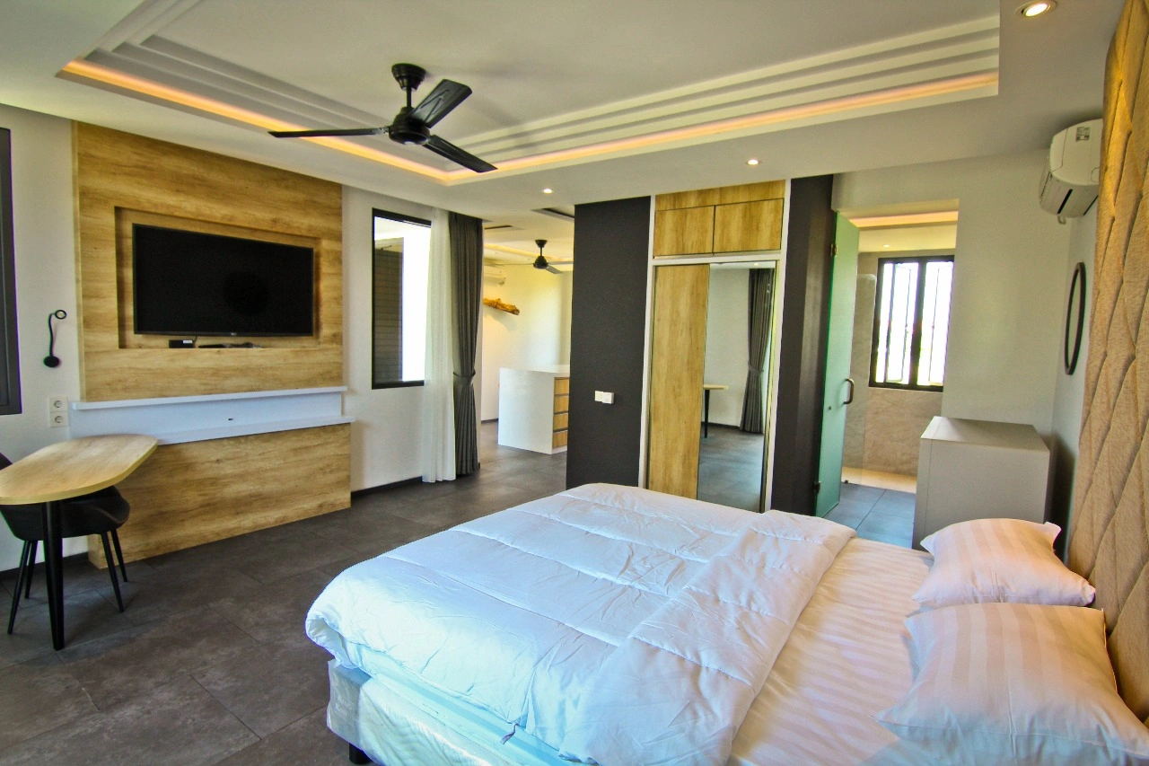 SEA BREEZE APARTMENT - UNIT 4 (Modern 1BR Studio Berawa • Near Beach & Finns), 1-bed villa for rent in Canggu – photo 5 of 10