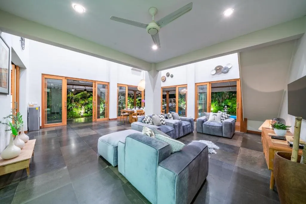 4BR Villa in Canggu, 4-bed villa for rent in Canggu – photo 9 of 15