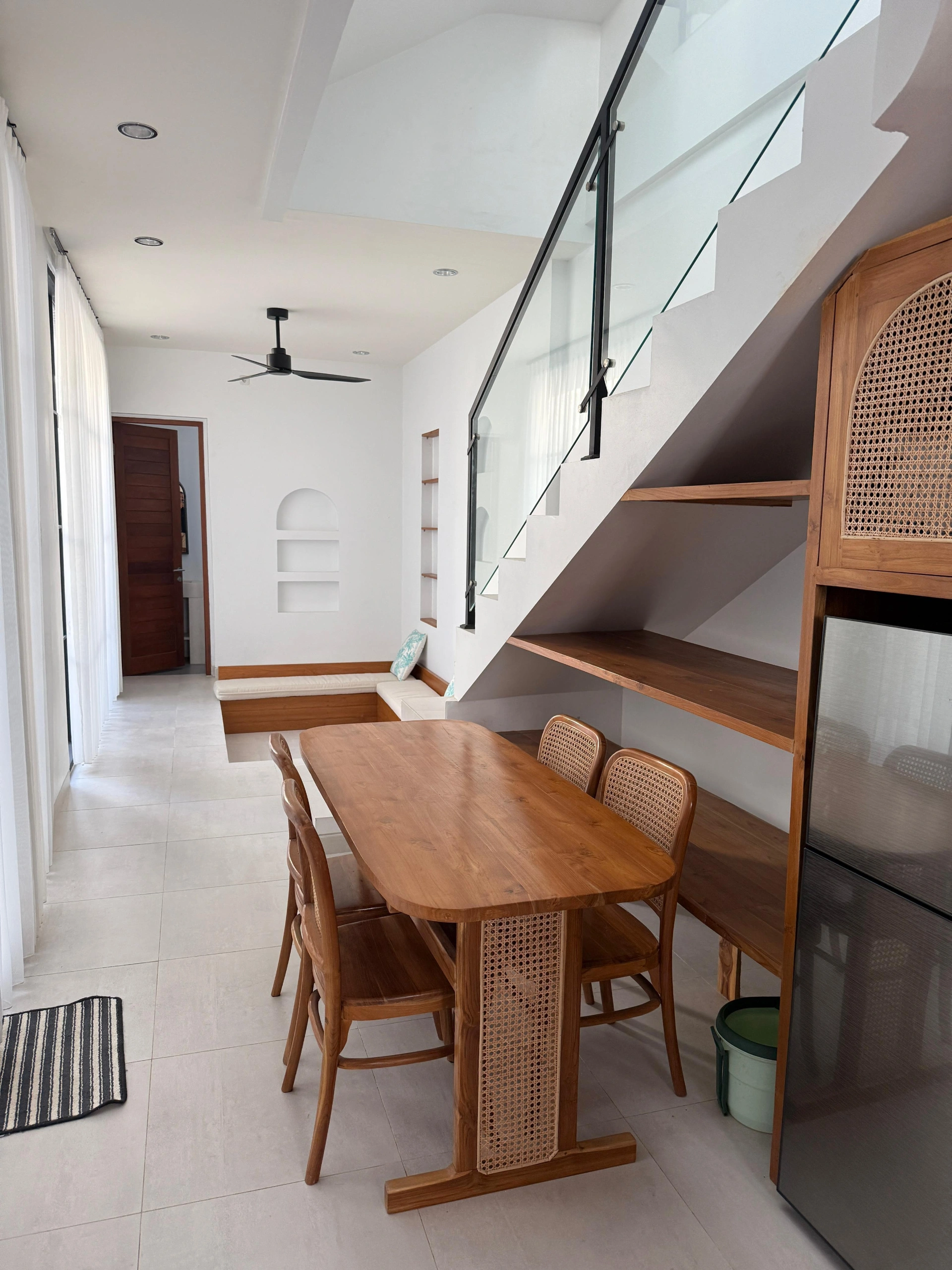 New 3 bedroom mediterranean villa with Rooftop in balangan Uluwatu, 3-bed villa for rent in Uluwatu – photo 9 of 10
