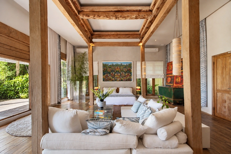 An Extraordinary 5-Bedroom Artistic Sanctuary in Berawa, 5-bed villa for rent in Canggu – photo 2 of 15