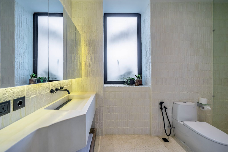 Lease Yearly Big Luxury Villa 4 Bedroom Berawa Canggu, 4-bed villa for rent in Canggu – photo 12 of 15