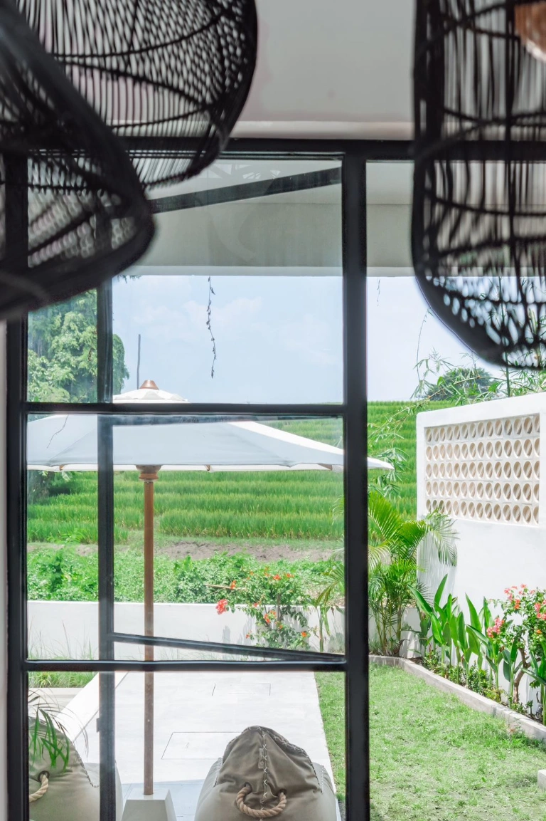 Tranquily Modern 2 Bedrooms Villa with Rice Field View in Buduk - Canggu, 2-bed villa for rent in Canggu – photo 8 of 11