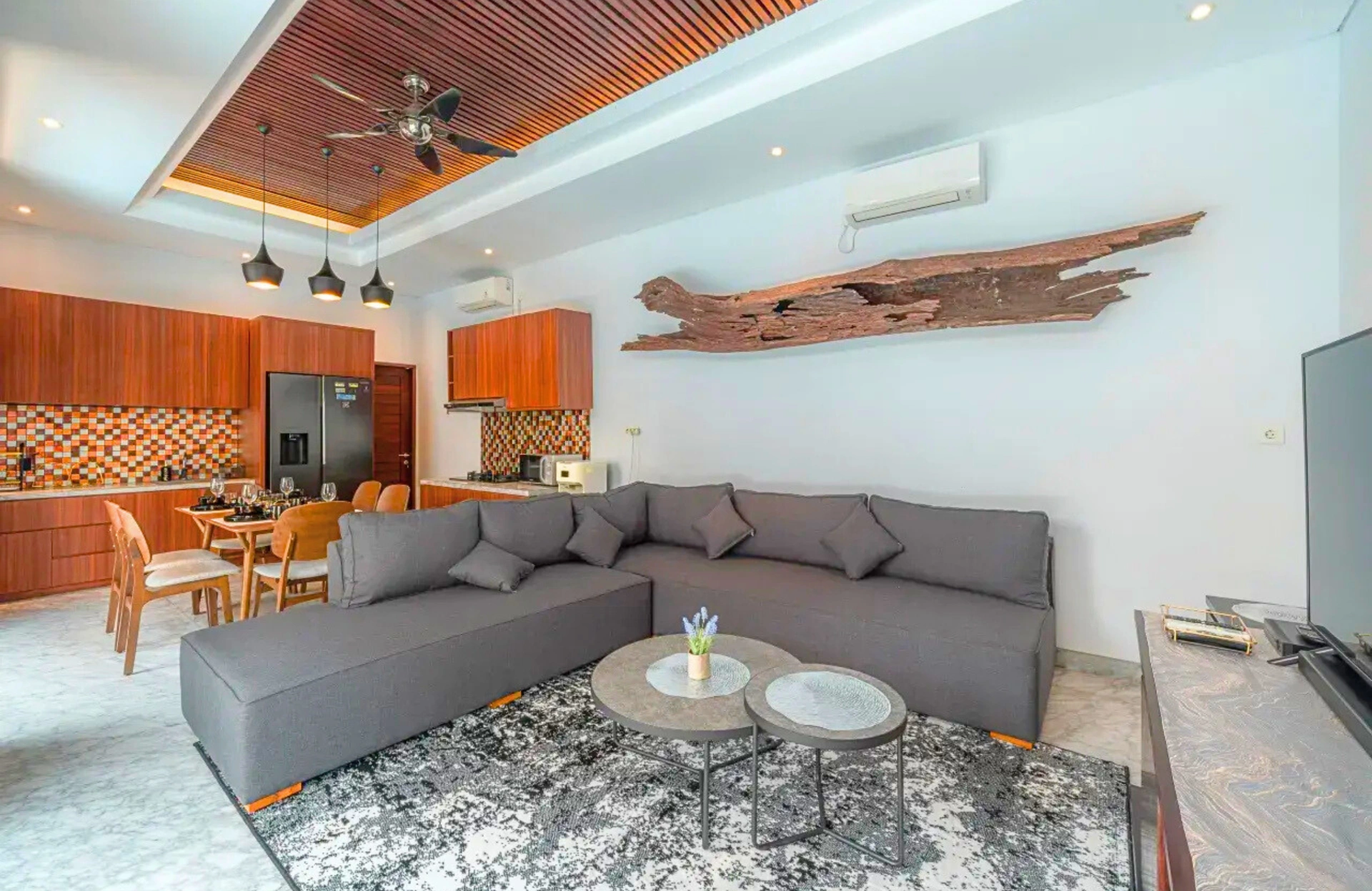 5BR in Canggu - Villa Estetika, 5-bed villa for rent in Canggu – photo 11 of 15