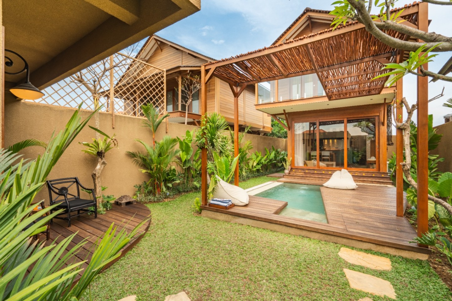 Brand New 2BR Wooden Villa at Tumbak Bayuh, 2-bed villa for rent in Canggu – photo 3 of 12