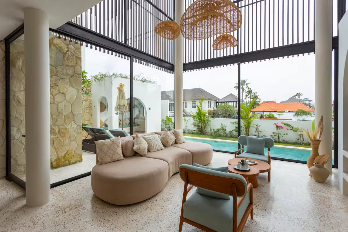 3BR Villa with Ricefield Views | Villa Oria, 3-bed villa for rent in Canggu – photo 2 of 15