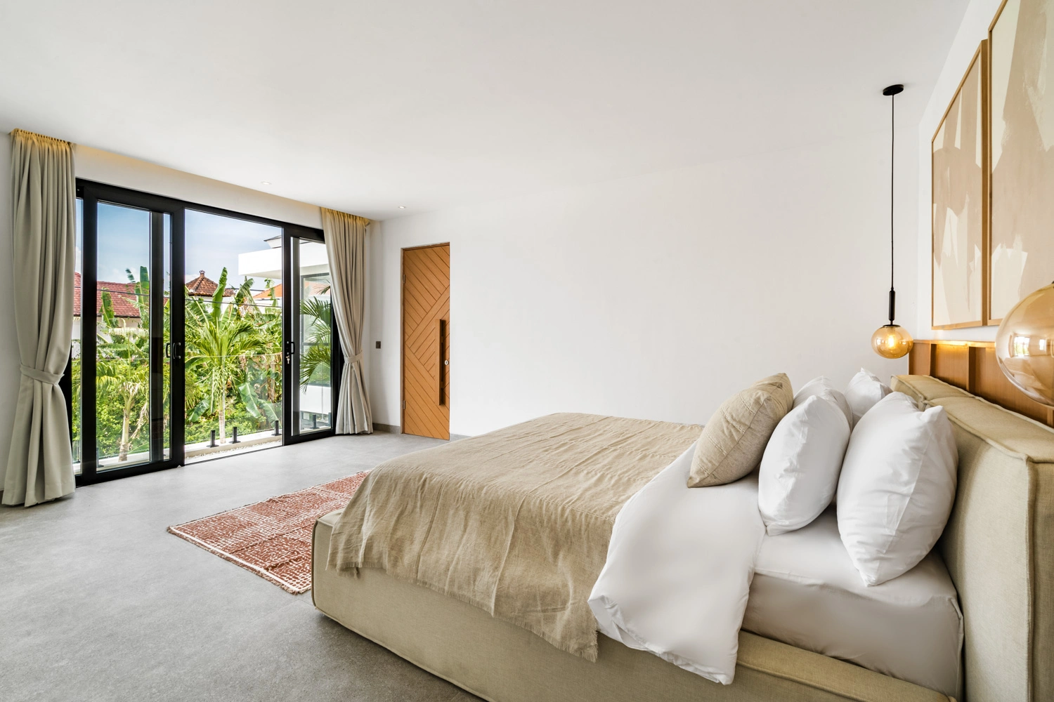 4 beds - Pool Villa Oasis - Canggu / Seminyak, 4-bed villa for rent in Canggu – photo 6 of 15