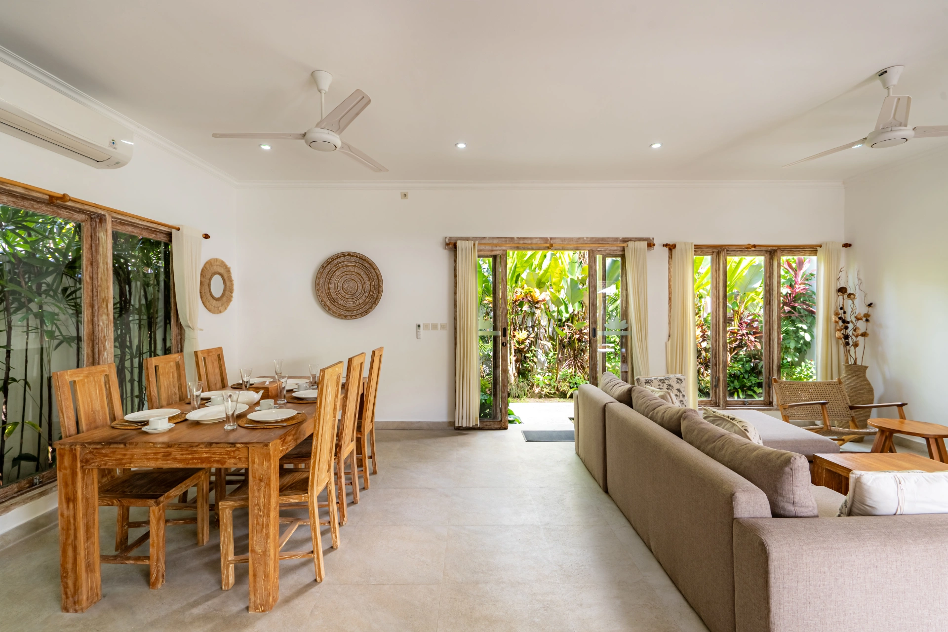 Santi - 3BR Villa with Pool & Daybed, Canggu, 3-bed villa for rent in Canggu – photo 12 of 15
