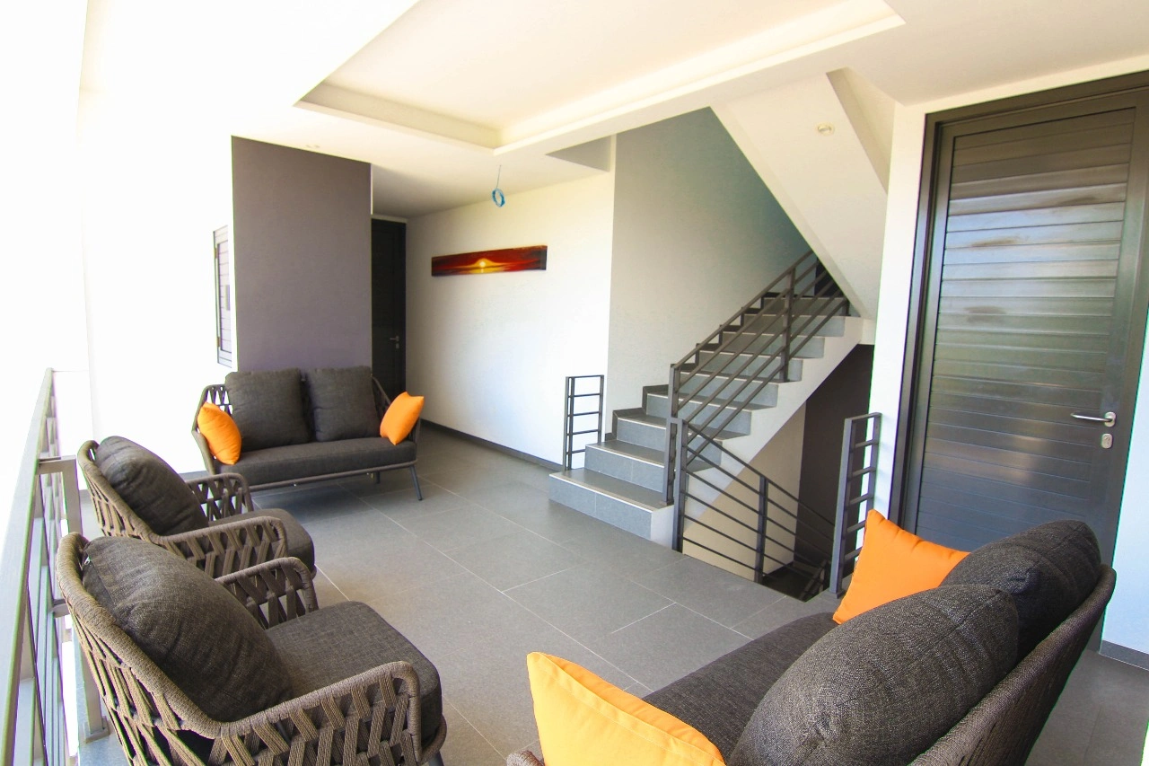 SEA BREEZE APARTMENT - UNIT 4 (Modern 1BR Studio Berawa • Near Beach & Finns), 1-bed villa for rent in Canggu – photo 10 of 10