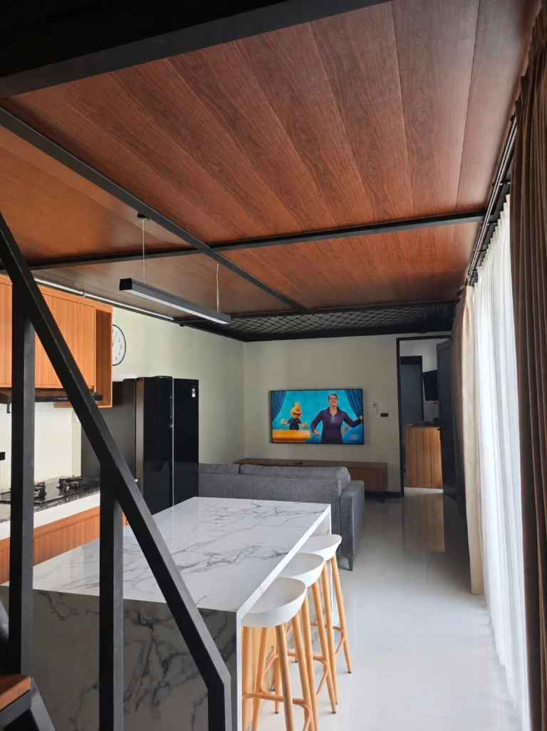 Modern 2 Bedroom Villa with Mezzanine Office | Prime Umalas Living, 2-bed villa for rent in Canggu – photo 9 of 15