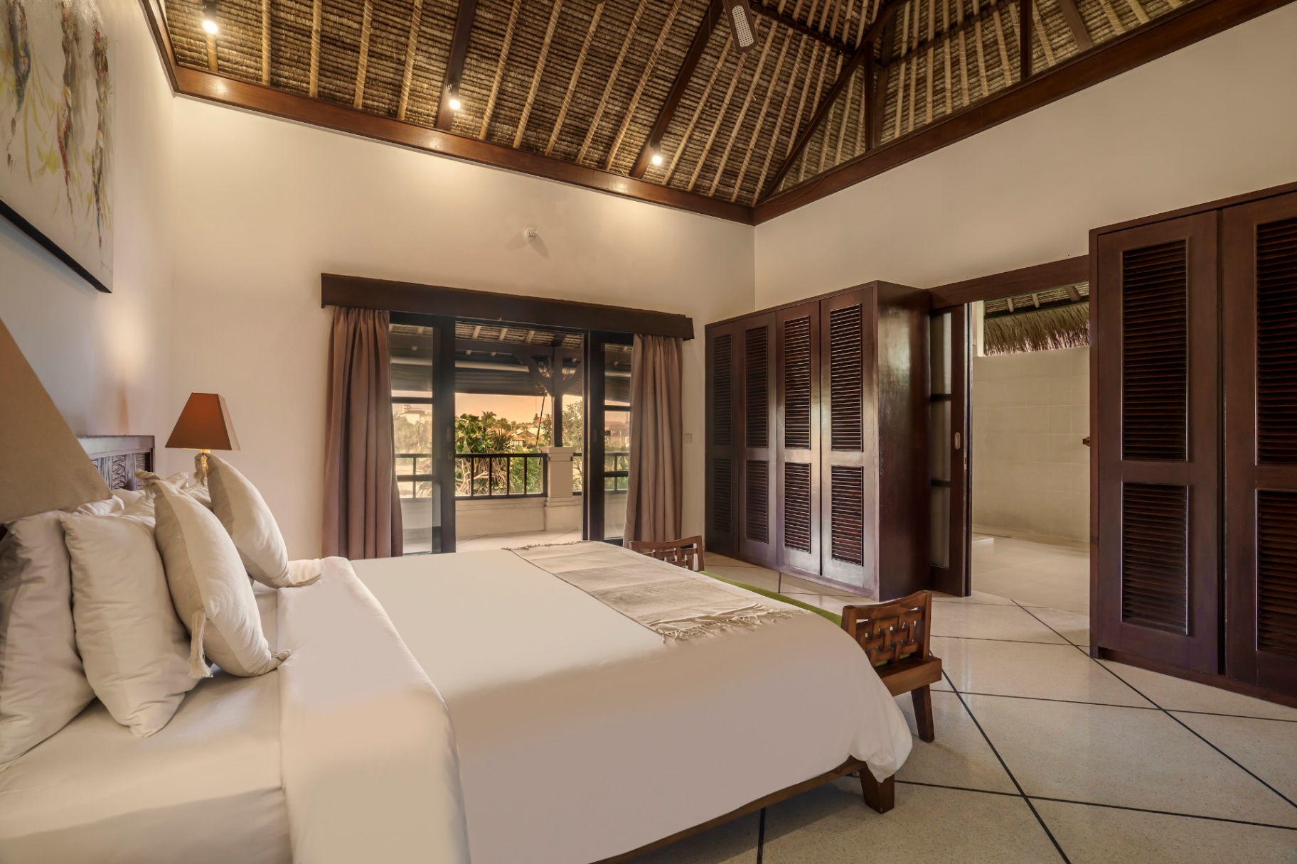 Villa Gading - Stunning 4BD Villa near Seminyak Beach, 4-bed villa for rent in Seminyak – photo 4 of 15