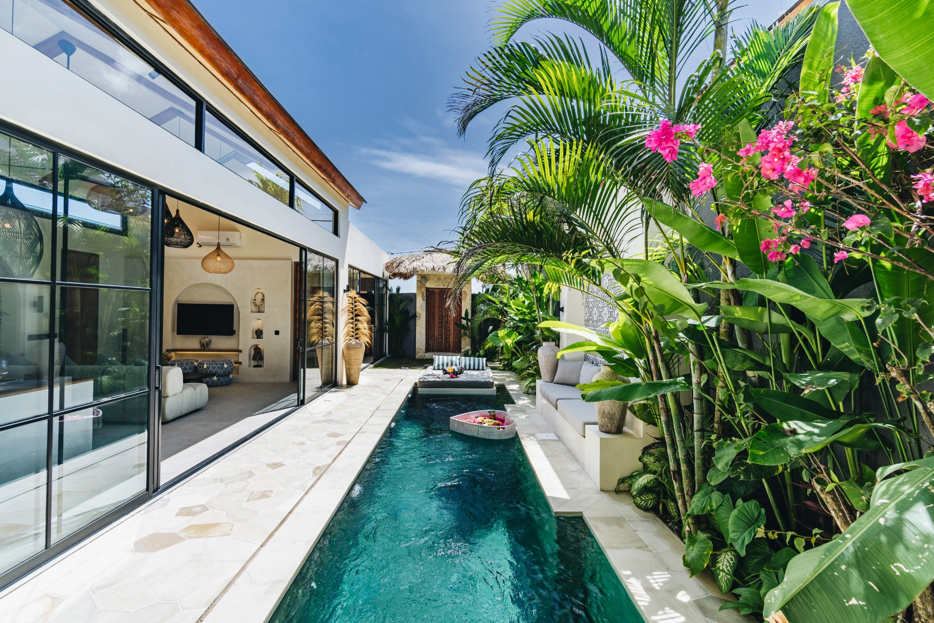 Villa Rasa Rasa - Cozy 2BR Villa Rooftop & Paddy View Seseh Beach, 2-bed villa for rent in Seseh – photo 15 of 15