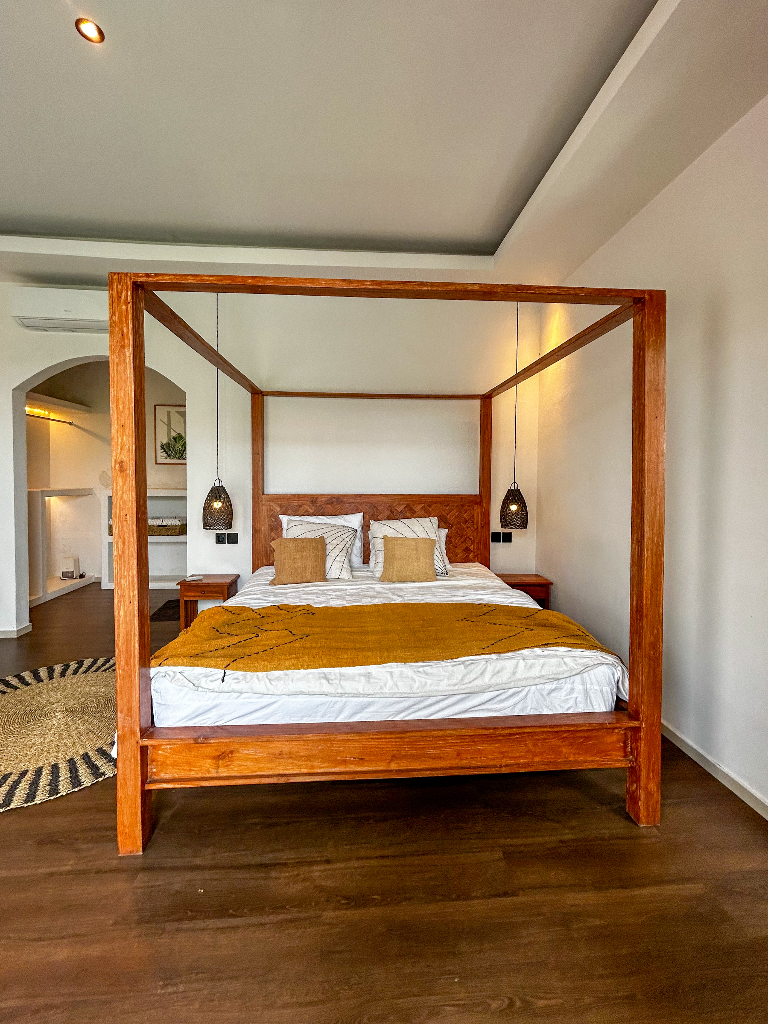 3 Bedrooms Villa in Canggu - 6 Minutes to Berawa Beach, 3-bed villa for rent in Canggu – photo 14 of 15