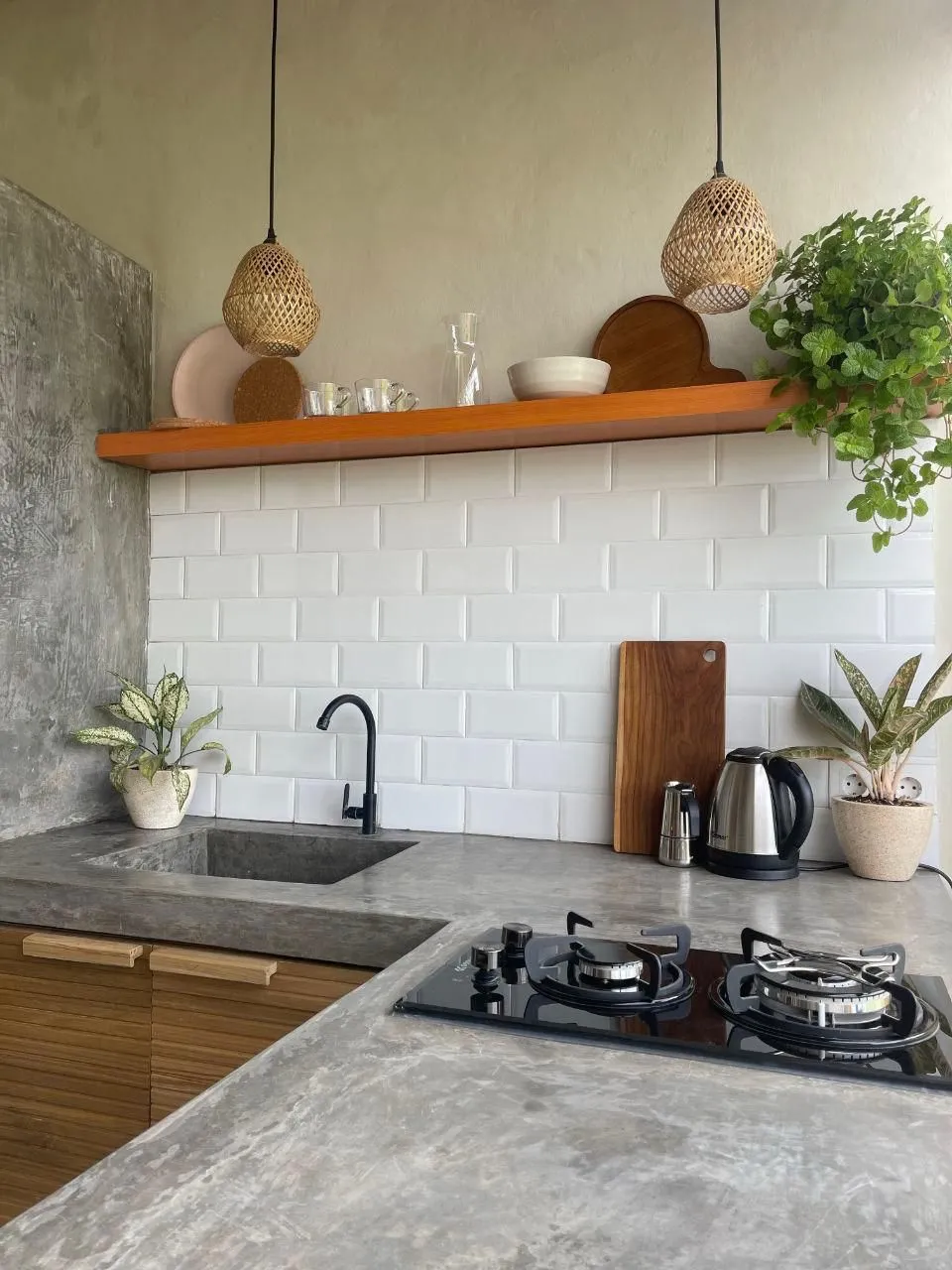 Industrial Style 1BR House in Padonan 2, 1-bed villa for rent in Kuta – photo 10 of 11