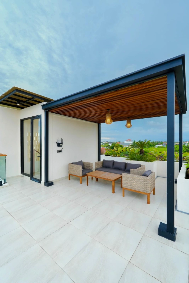 Tropical 3BR Villa w/ Joglo Pavilion & Private Pool – Tumbak Bayuh, 3-bed villa for rent in Tabanan – photo 9 of 15