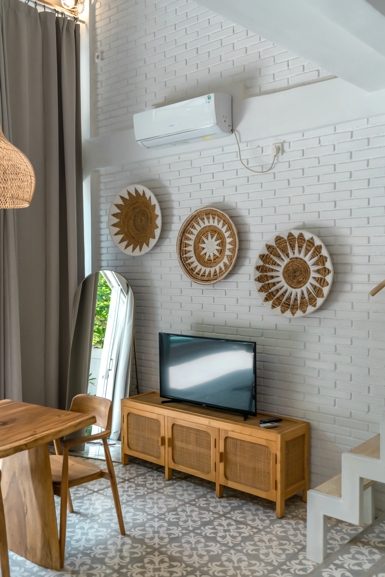 White Loft Canggu: 1BR Central Oasis in Canggu, 1-bed villa for rent in Canggu – photo 13 of 15
