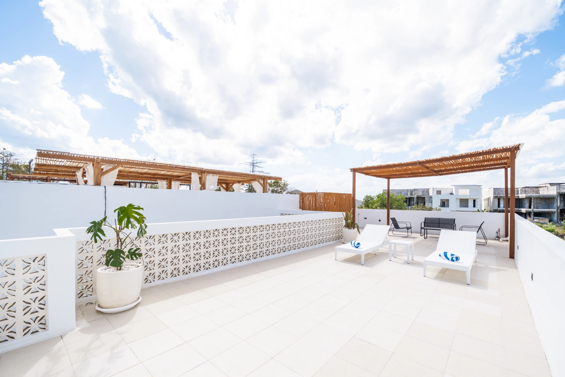 Brand New 2BR Villa in Balangan, Uluwatu | Rooftop Sunset Views, 2-bed villa for rent in Uluwatu – photo 4 of 15