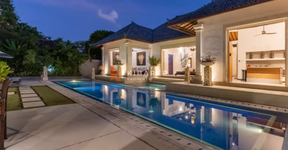 Tropical Hideaway - Expansive 5BR Villa in Seminyak's Golden Triangle, 5-bed villa for rent in Seminyak – photo 9 of 14