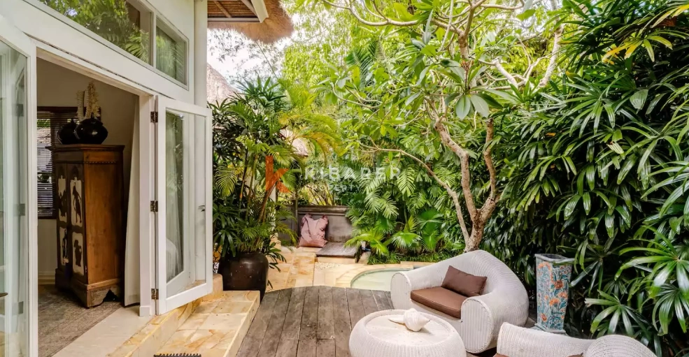 Relaxing Tropical Two Bedroom Villa with Garden Paradise in Umalas, 2-bed villa for rent in Seminyak – photo 15 of 15
