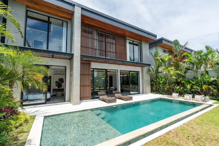 4 Bedrooms Modern Villa for Monthly & Yearly Rent in Canggu-berawa, 4-bed villa for rent in Canggu – photo 4 of 15