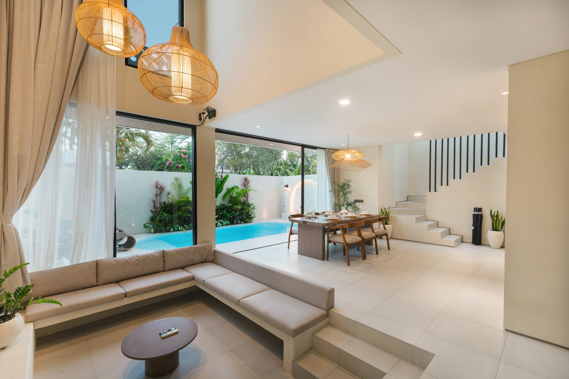 Casa Ecru - 3 Bedroom Villa with Pool, Berawa, 3-bed villa for rent in Canggu – photo 4 of 11