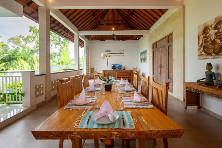 Spacious 3BR Tropical Villa Near Green School & The Flow, 3-bed villa for rent in Canggu – photo 3 of 15