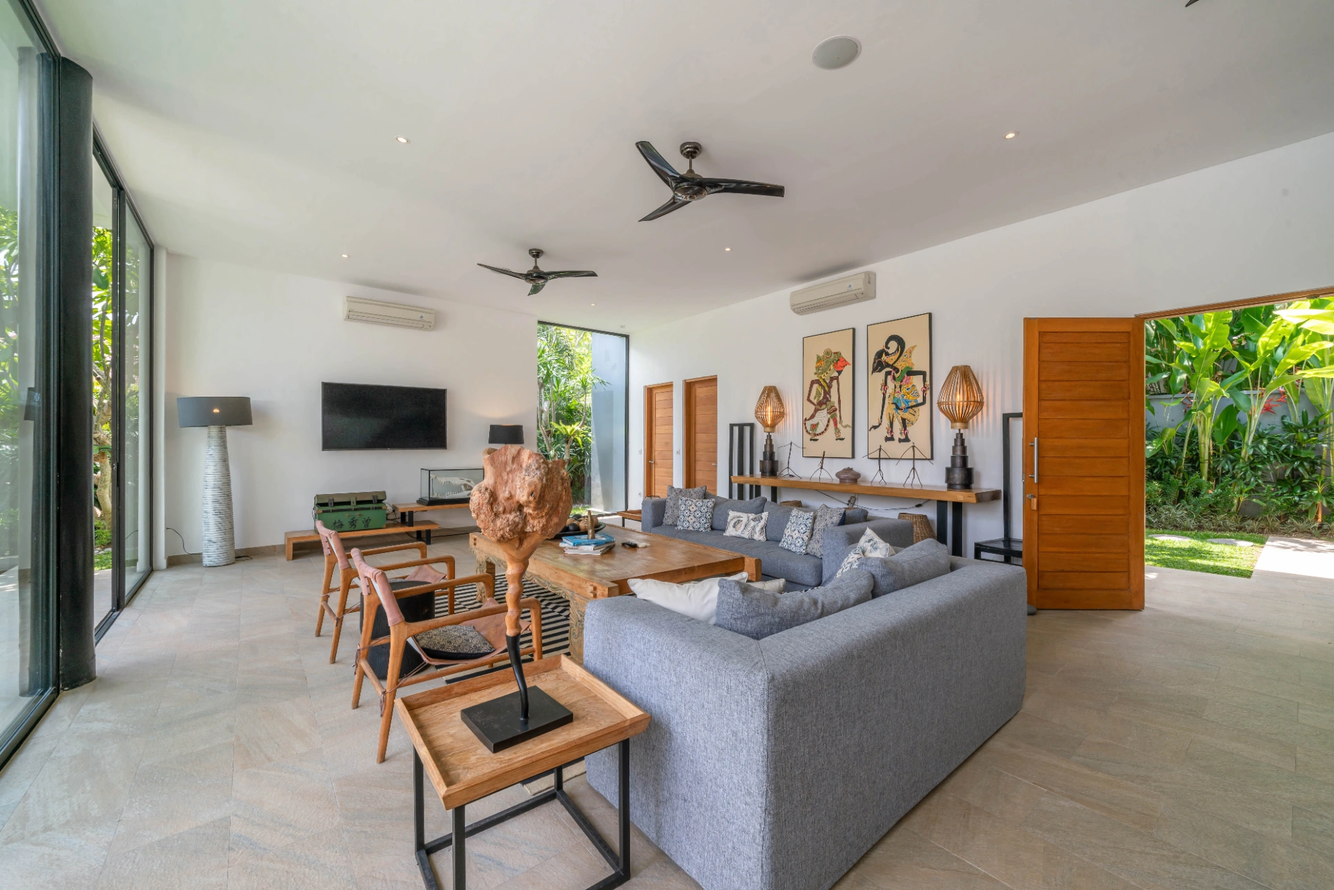 Vida Mira - Elegant 4BR Beachside Villa in Canggu, 4-bed villa for rent in Canggu – photo 12 of 15