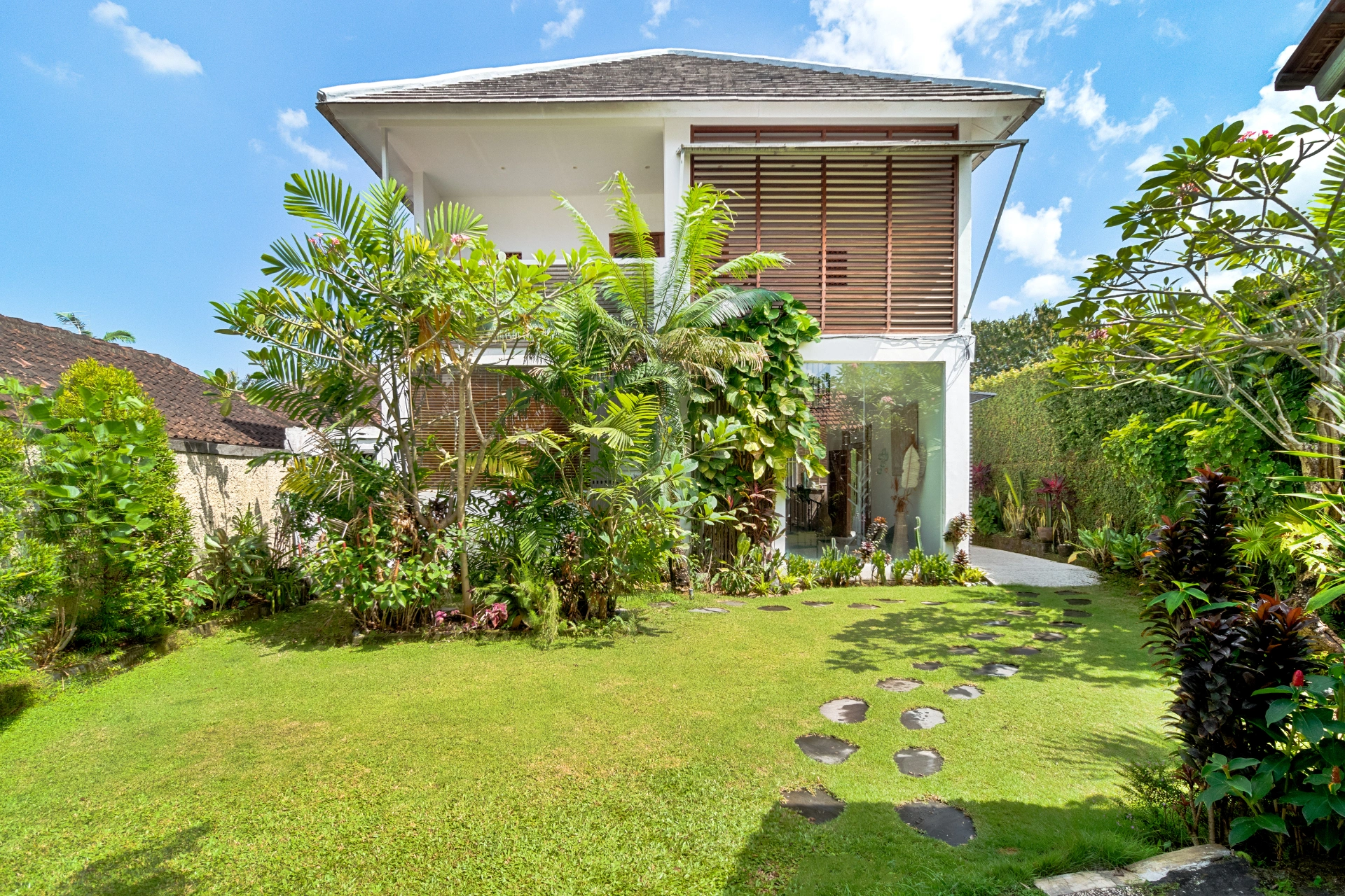 Villa Ghee - 4br Tropical Family Villa In Umalas, 4-bed villa for rent in Canggu – photo 5 of 15