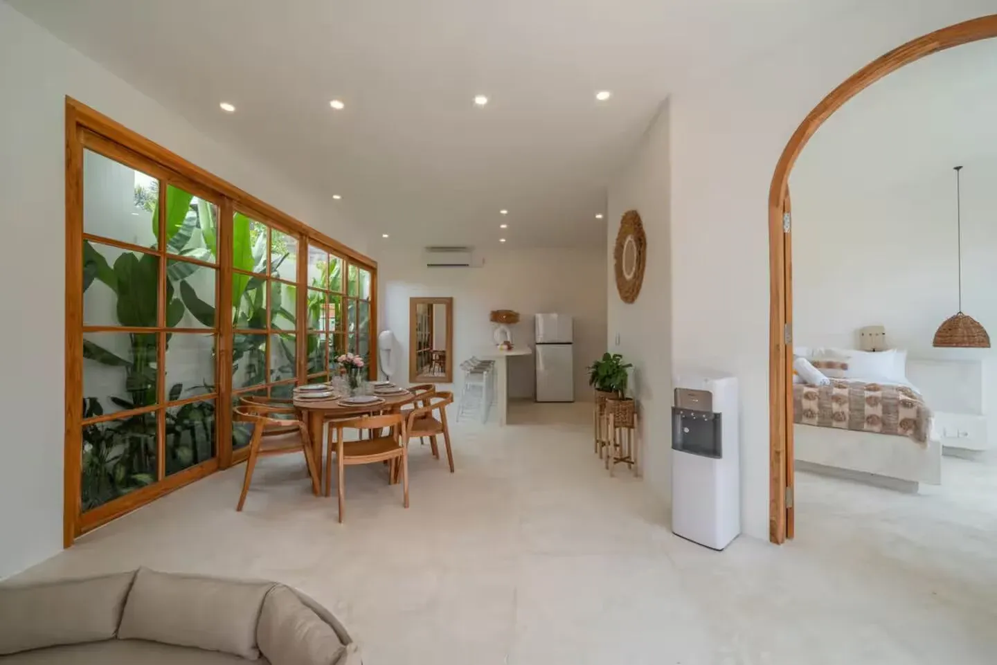 3 Bedrooms Villa in Canggu, 3-bed villa for rent in Canggu – photo 11 of 15
