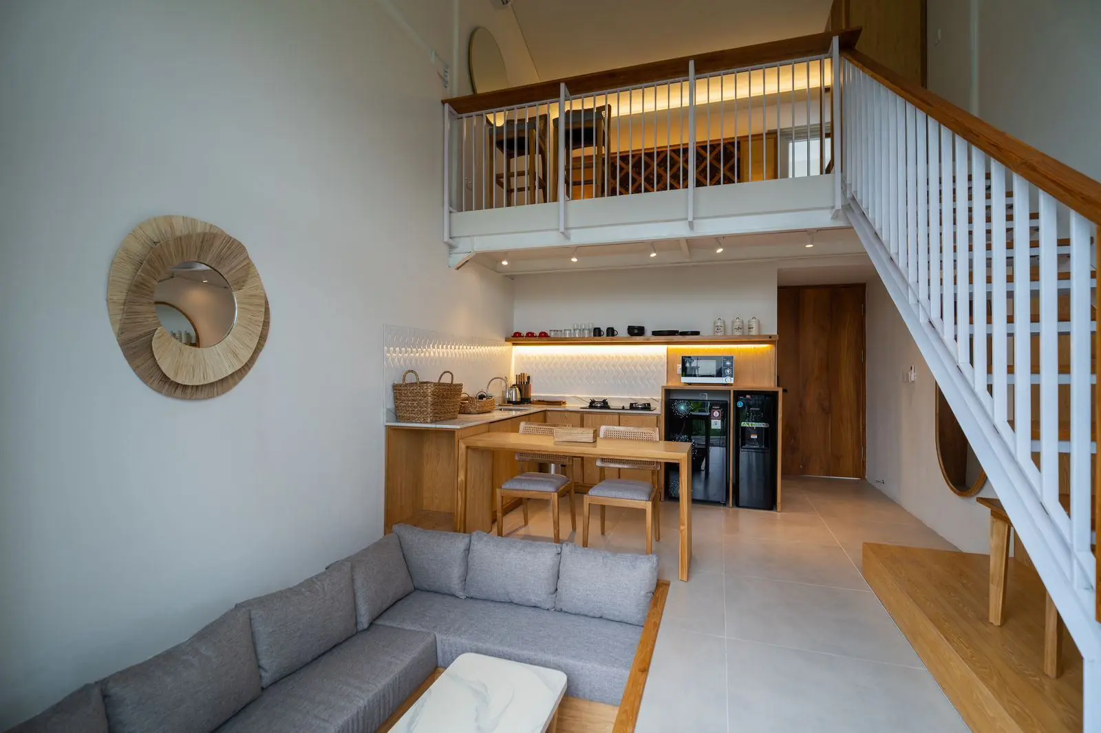1BR Loft with Private Pool at Canggu with all include service, 1-bed villa for rent in Canggu – photo 3 of 11