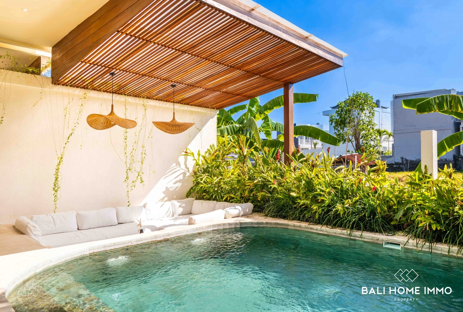 Brand new 3 bedroom villa in the heart of Berawa, 3-bed villa for rent in Canggu – photo 10 of 15