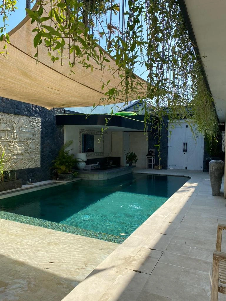 Luxury 3 BR Elegant intertior perfect for group in Umalas, 3-bed villa for rent in Canggu – photo 2 of 15