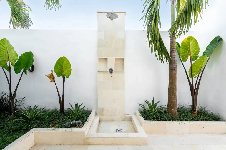 2 Bedrooms Villa for Monthly Rent in Pererenan – Pantai Lima, 2-bed villa for rent in Pererenan – photo 14 of 15