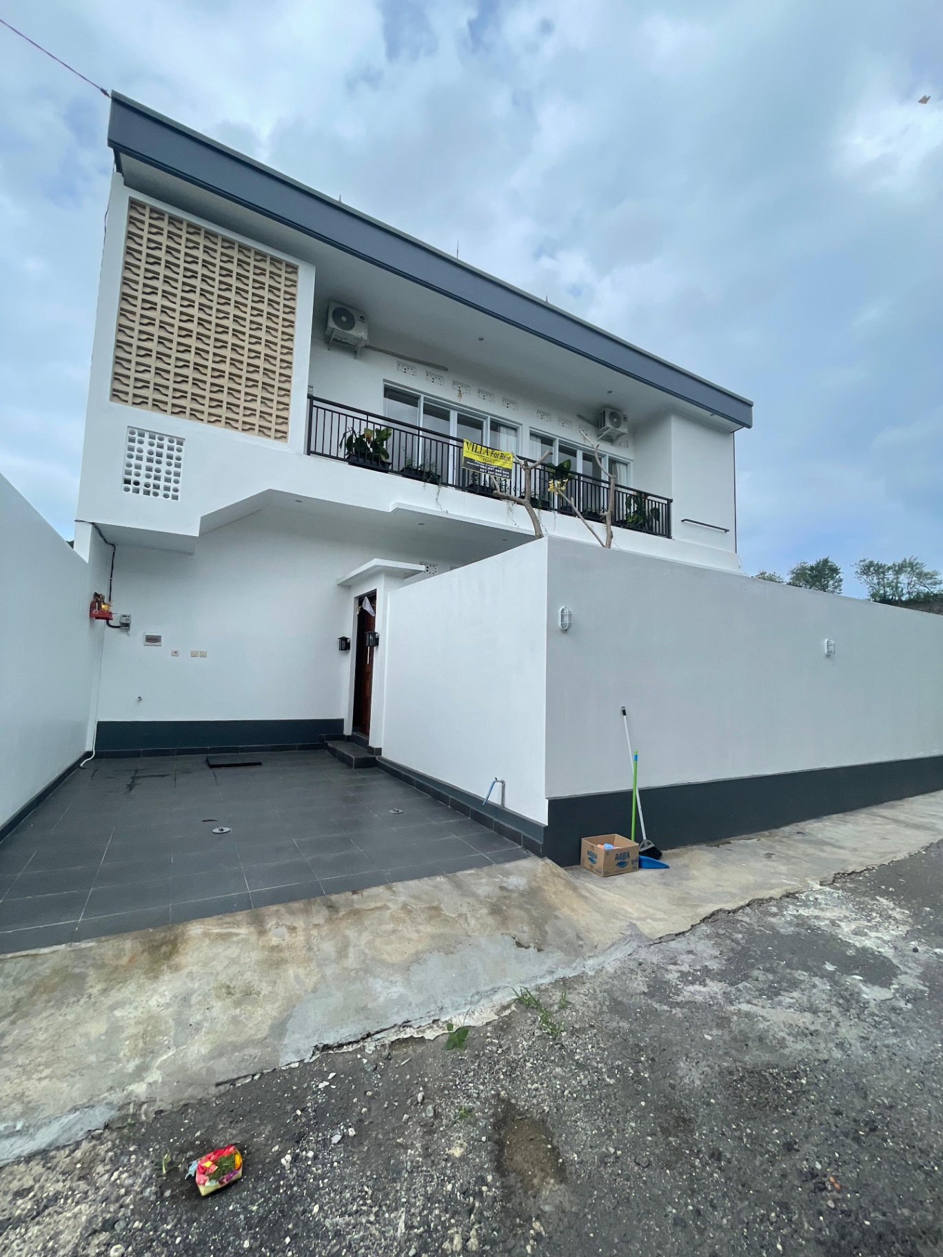 Villa Tropical Modern Located in Quite Area Kutuh, 2-bed villa for rent in Nusa Dua – photo 13 of 14