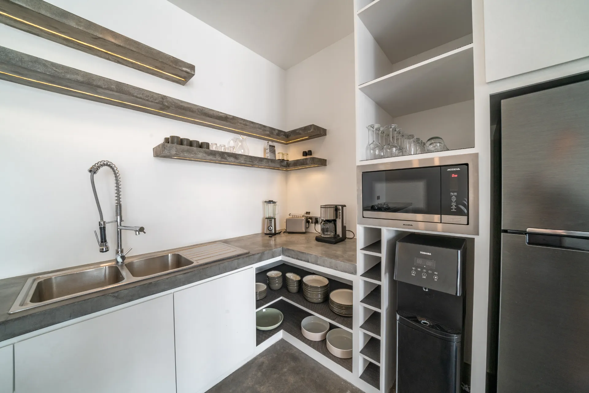 Loft Ludo : Superb 1BR luxury loft in Great Location, 1-bed villa for rent in Canggu – photo 8 of 15