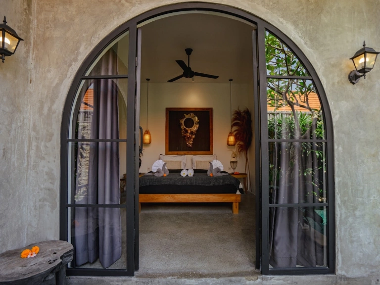 Industrial 2BR Villa Private Pool for Monthly or Yearly Rental – Canggu, Bali, 2-bed villa for rent in Canggu – photo 10 of 15