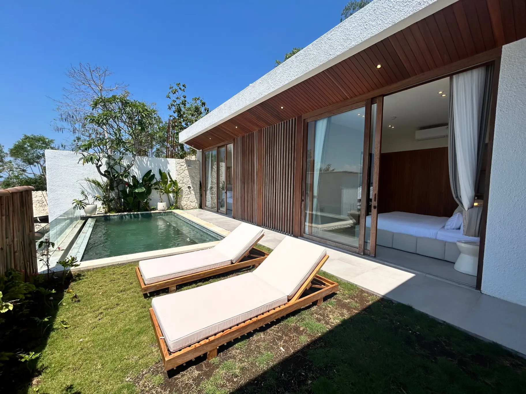 Modern 2BR Villa w/ Ocean Views and Private Pool, 2-bed villa for rent in Uluwatu – photo 9 of 15