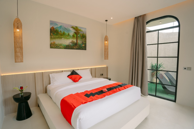 Villa For Rent 2 Bed In Padonan,Badung Bali, 2-bed villa for rent in Canggu – photo 2 of 15