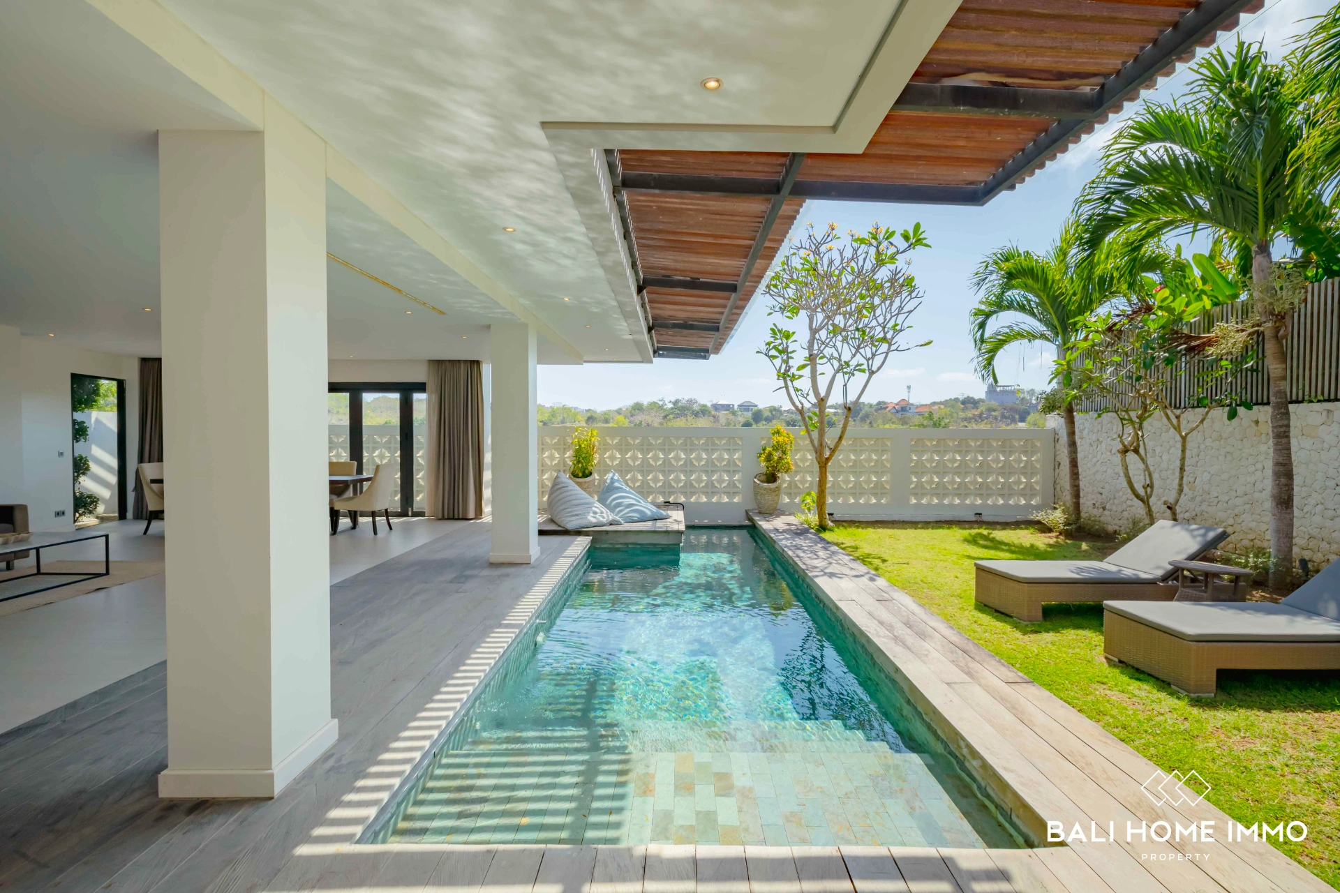 Stunning 3 Bedrooms Villa for Rent & Sale in Ungasan, 3-bed villa for rent in Uluwatu – photo 5 of 15