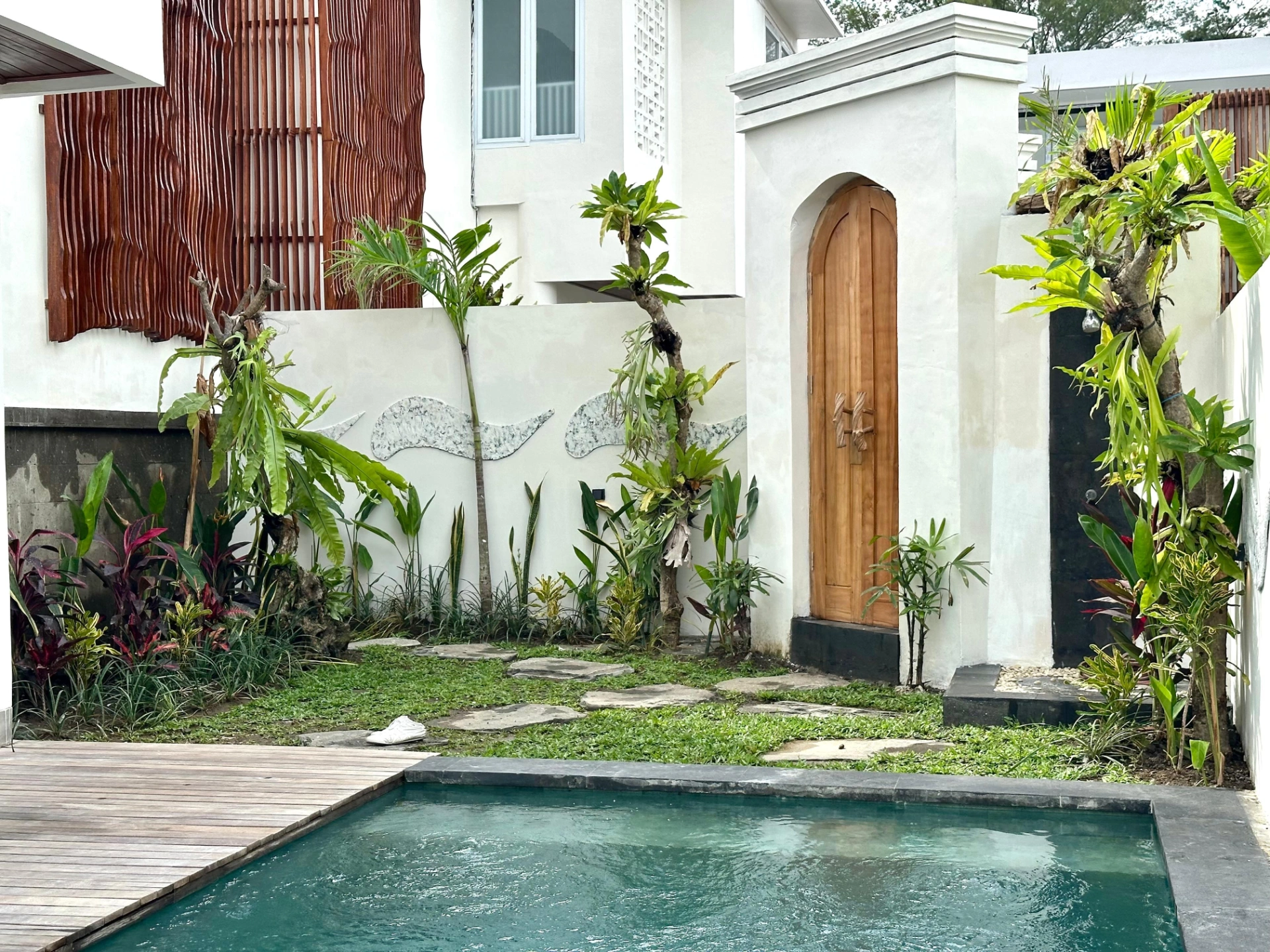 Stylish 3-bedroom Villa for Rent – Padonan, Canggu, 3-bed villa for rent in Canggu – photo 8 of 15