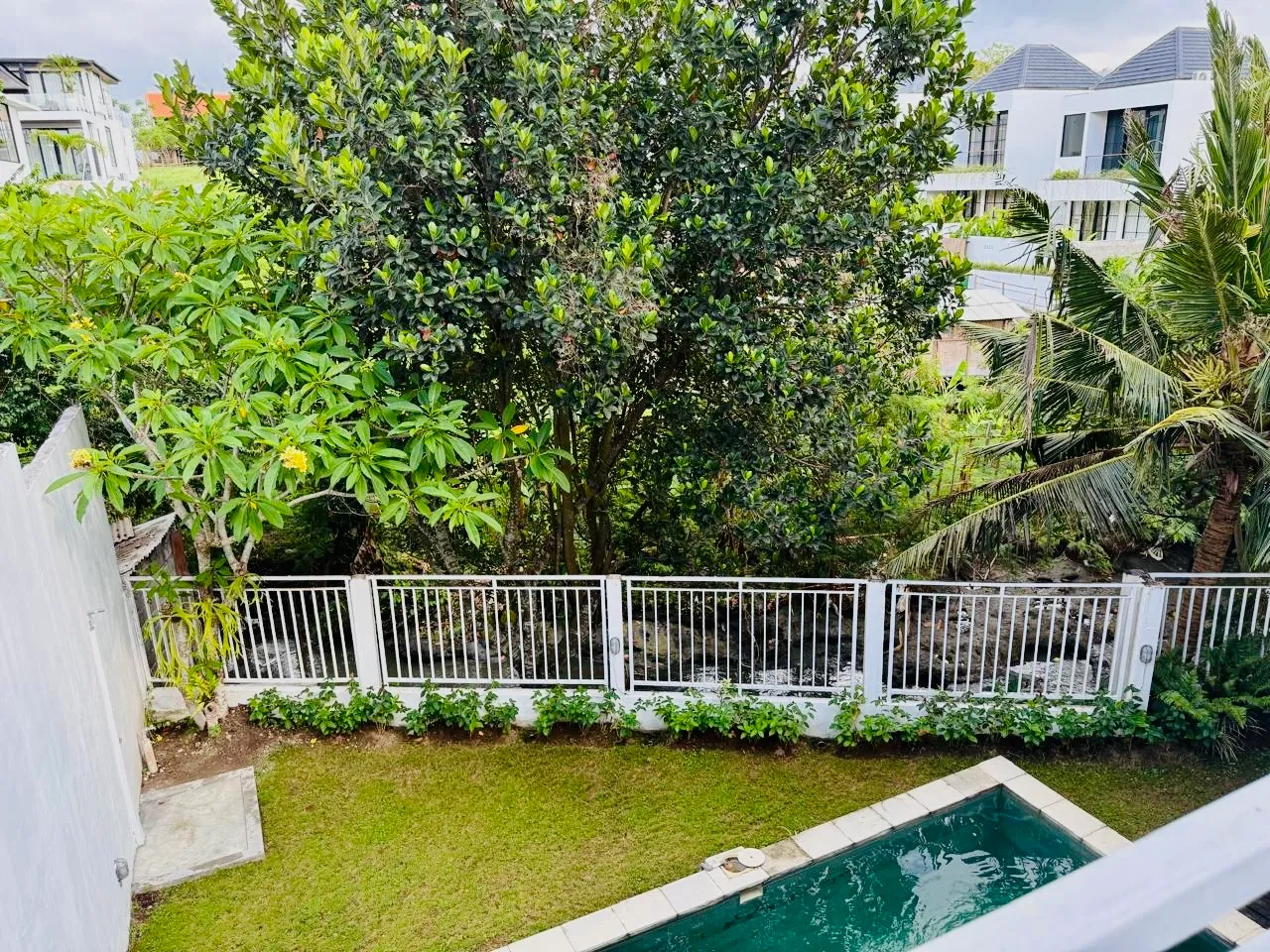 Villa by the River in Padang Linjong, Canggu, 3-bed villa for rent in Canggu – photo 2 of 8