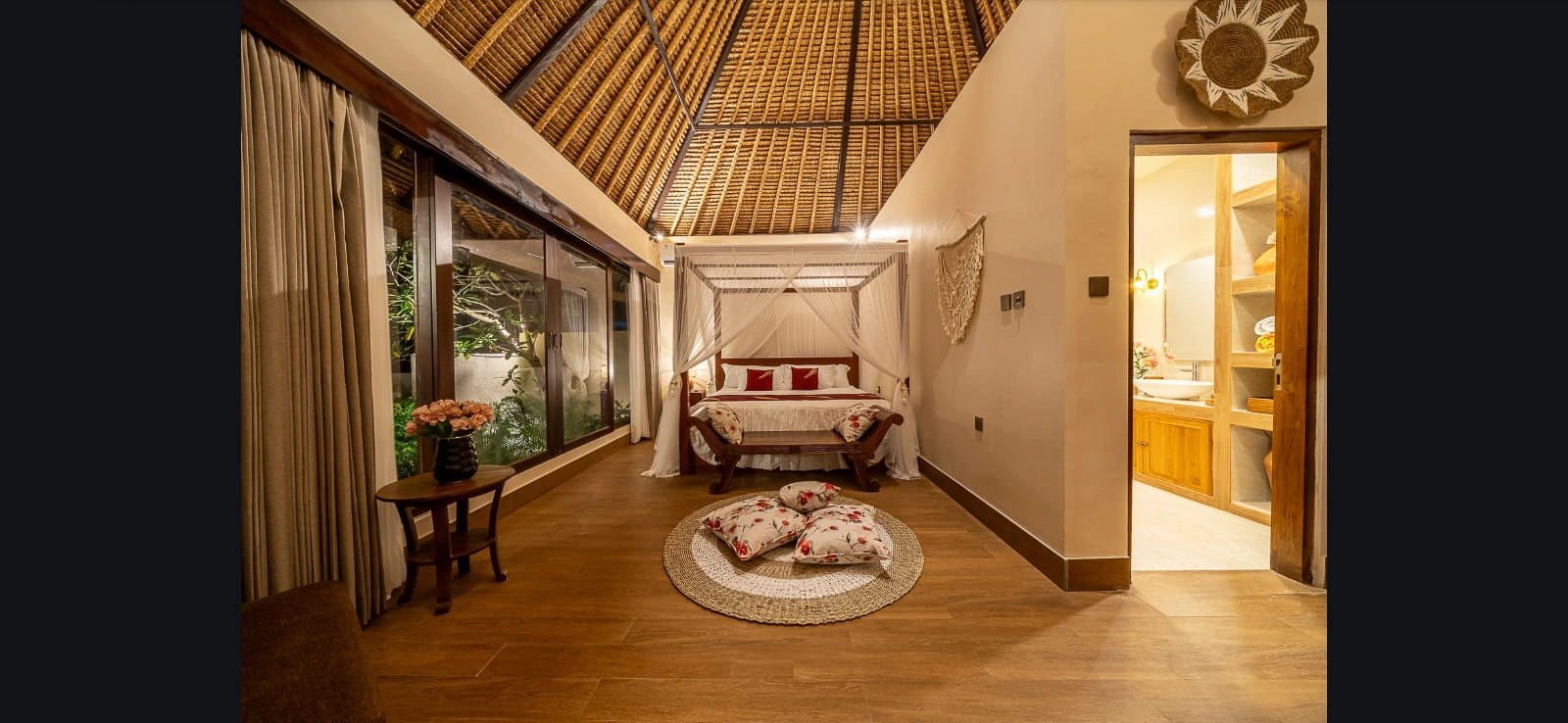 3BR with Open Living Concept and Jungle Surroundings in Buwit, 3-bed villa for rent in Tabanan – photo 4 of 15