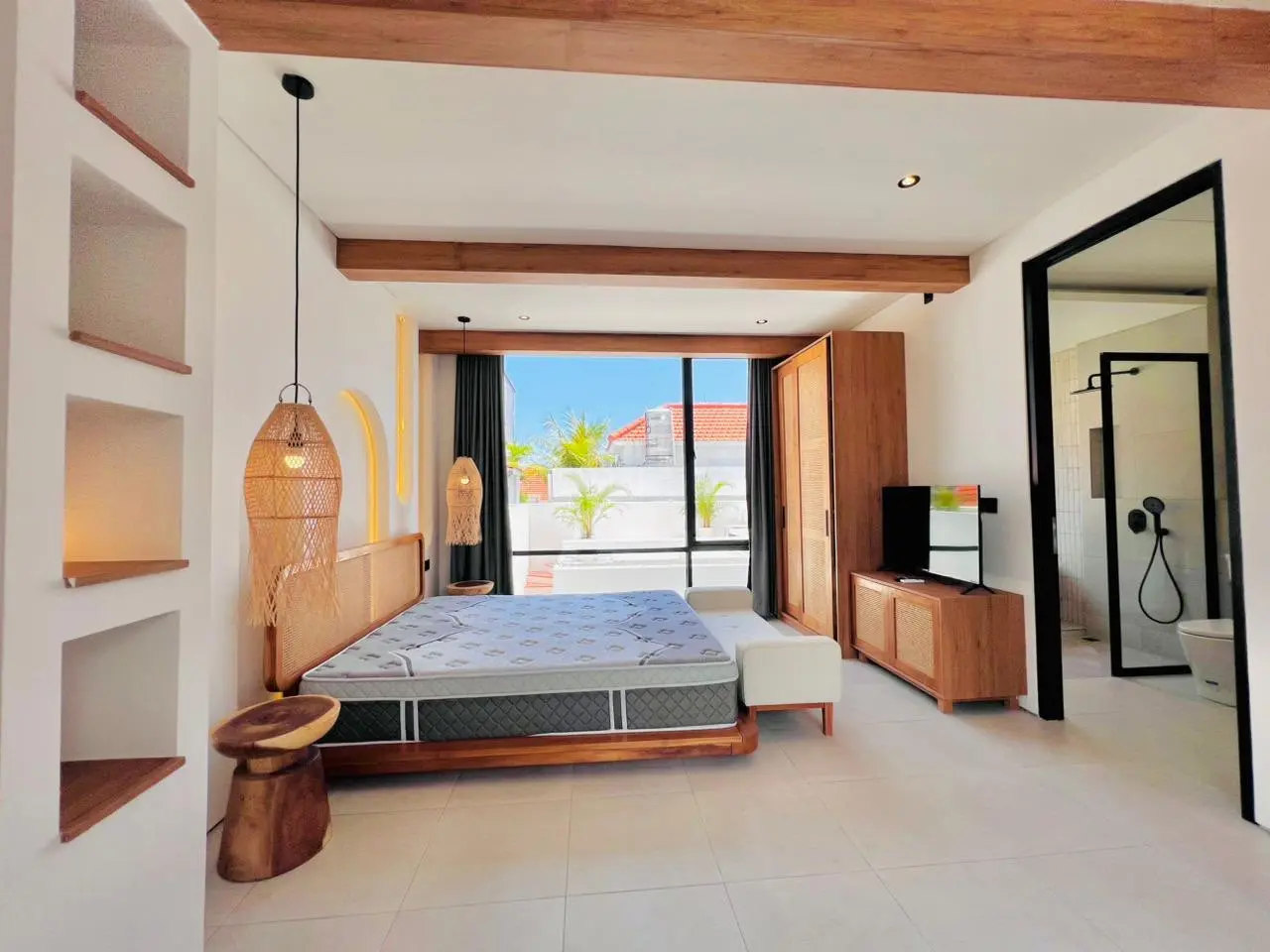 2 Bedrooms Villa in Pererenan, 2-bed villa for rent in Pererenan – photo 4 of 15