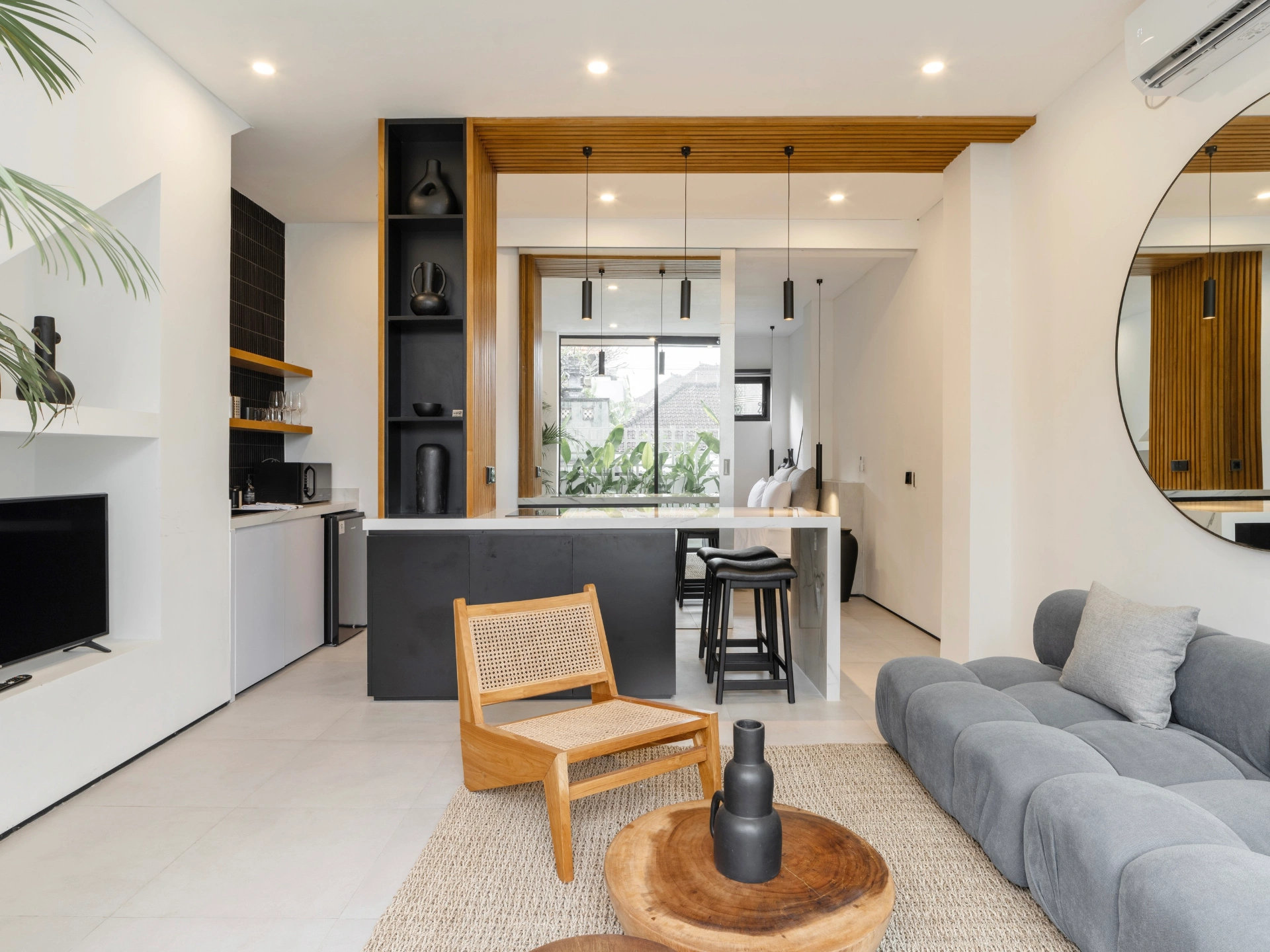 Stylish 1BR Apartments in Berawa Canggu | Berawa Living 02, 1-bed villa for rent in Canggu – photo 12 of 14