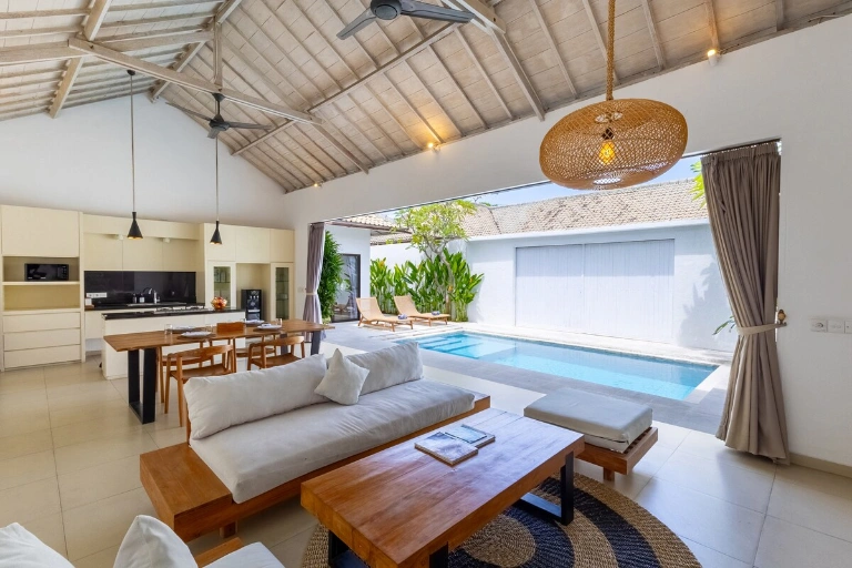 Villa Anakula - Chic 2BR Private Villa in the Heart of Seminyak, 2-bed villa for rent in Seminyak – photo 5 of 15